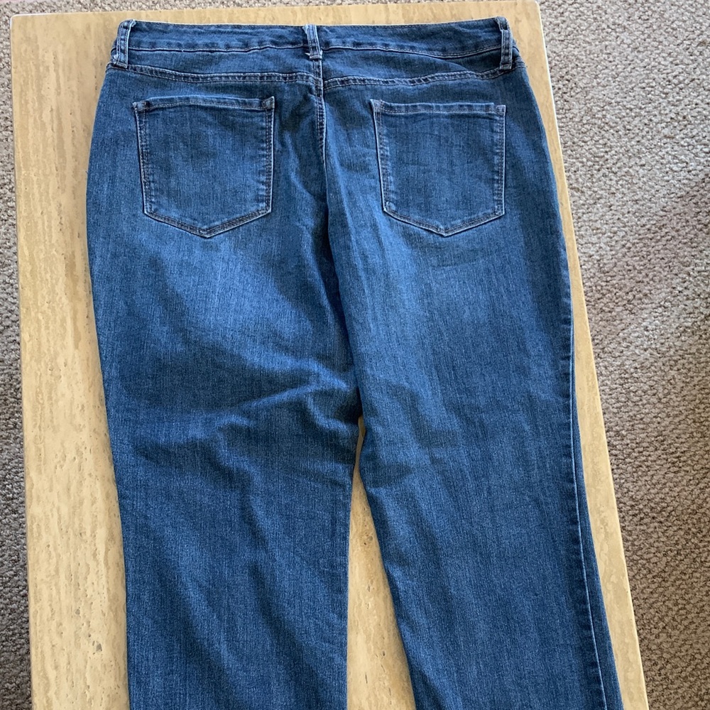 Bandolino Mandie Petite Jeans - Size 14S - Bootcut - Picture 3 of 5
